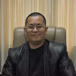 �����A��Ƭ�^(q��)��ξք����D(zhu��n)�����F(xi��n)��ĬĬ�o��1.7�|�A(y��)����ͻ��