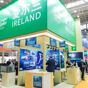 С�����r���۠��m����һ��(g��)ֻ�����з�ć���