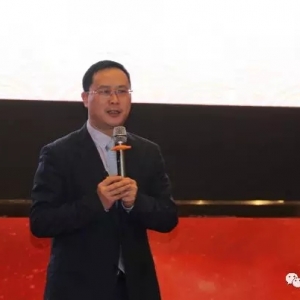 ��ѩ�еĺ��ϣ������r(n��ng)��ˬˮ�a(ch��n)(li��n)�g��(hu��)������