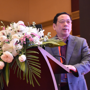 �~���ƣ���ˮ�r�I�B(y��ng)�����c����_�l(f��)�����M(j��n)չ