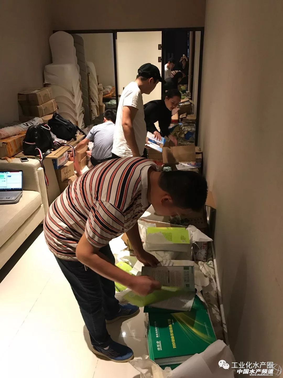 ��������ּ�ˮ̎�����㽭�@�ׂ��˜ʻ��B�r������Ҋ�^�ׂ���