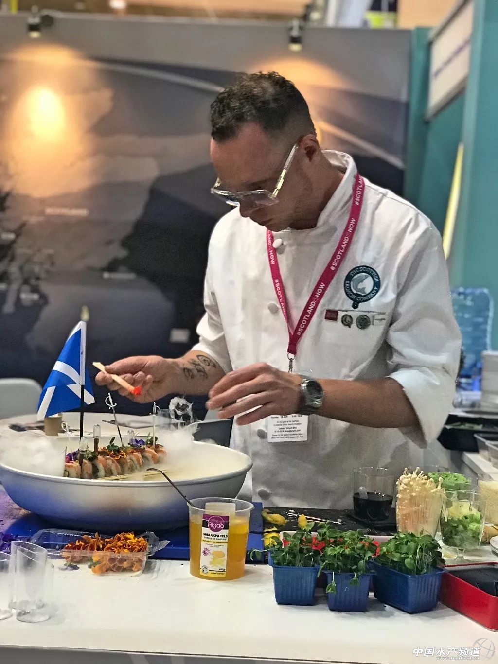 ֱ��ȫ���һ���rչ���F�����D+ҕ�l���u�������������rչ�����������