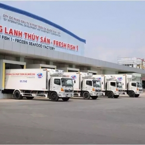 վ�ڰ�ɳ�~���S�ĽǶȣ���Խ�ϰ�ɳ�~�a�Iδ��