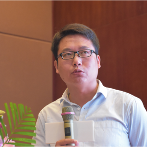 ���������h����ˮ�w�Bֳģʽ̽�������¸������B���W