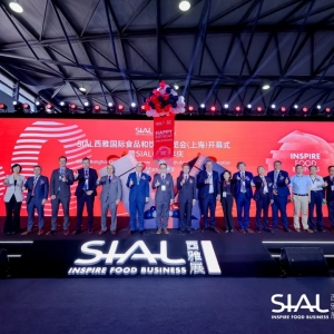 ��Ŀһ����ˮ�a(ch��n)��ɫ�a(ch��n)Ʒ�ٻ��R��